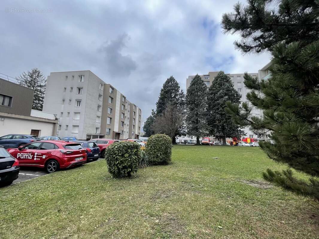 Appartement à SAINT-MARTIN-D&#039;HERES