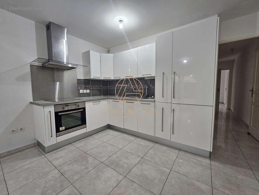 Appartement à LE PLESSIS-TREVISE