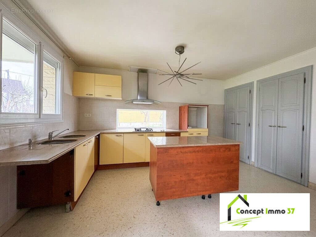 Maison à BALLAN-MIRE