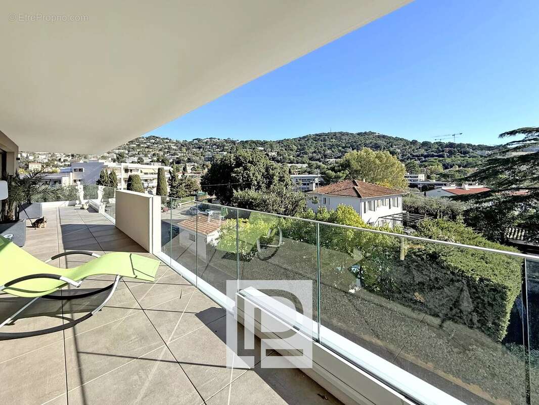 Appartement à LE CANNET