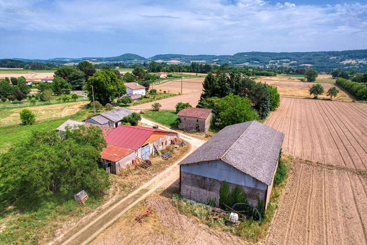 Maison à SAINT-SYLVESTRE-SUR-LOT