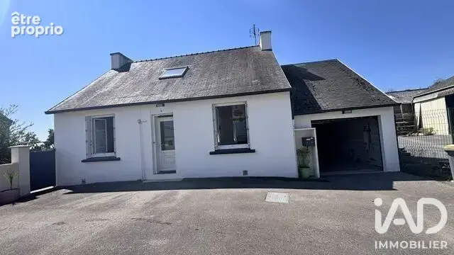 Photo 1 - Maison à LE CLOITRE-PLEYBEN
