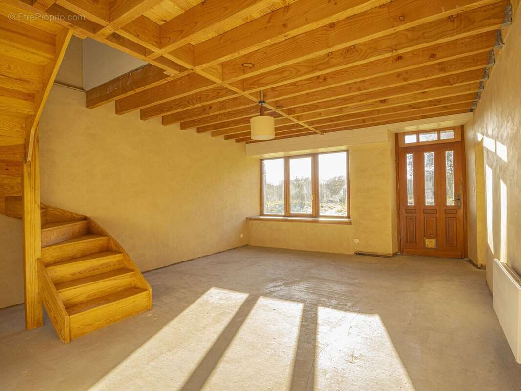 Maison à HENANBIHEN