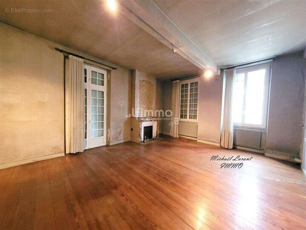 Maison à SAINT-MEDARD-EN-JALLES