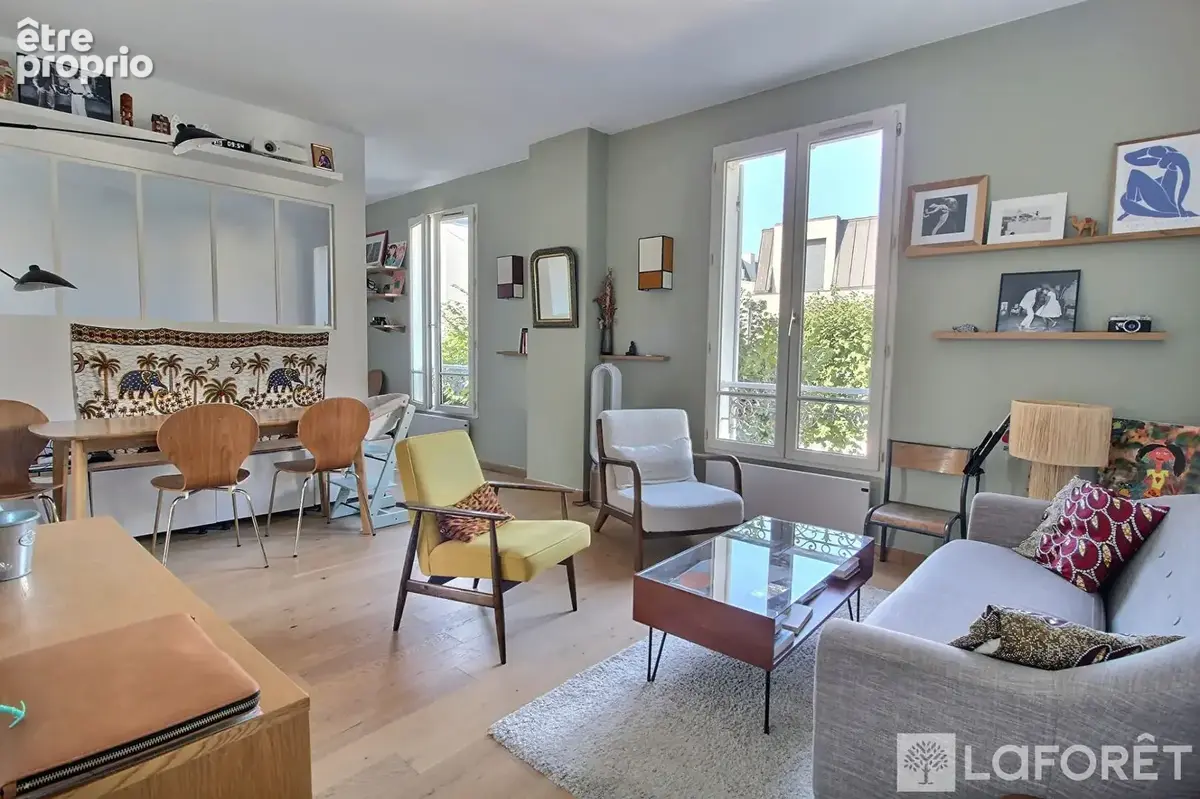 Appartement à LA GARENNE-COLOMBES