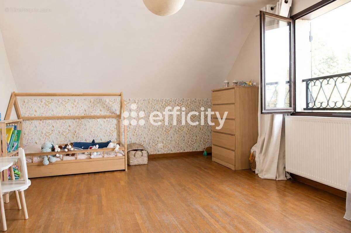 Maison 116 m² à Chelles  - photo 11