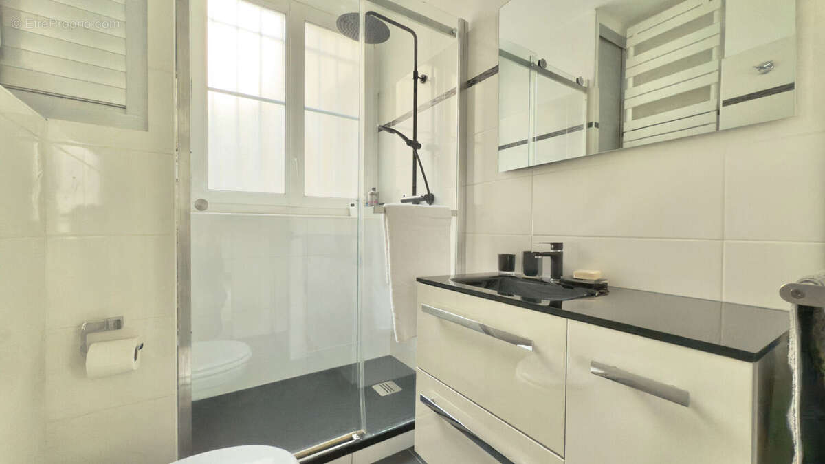 Appartement à PARIS-9E