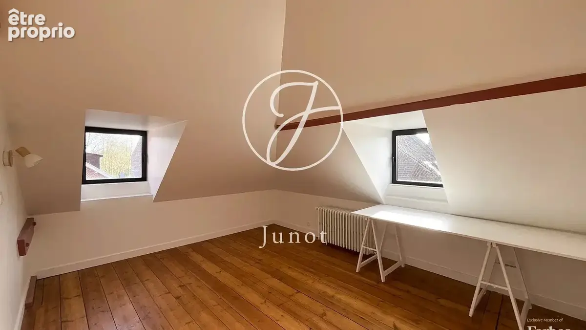 Marcq-en-Baroeul  – BROSSOLETTE – Maison à vendre – 8 pièces – 292,1m² loi Carrez – 6 chambres - Bureau – Terrasse – Jardin – St - photo 18
