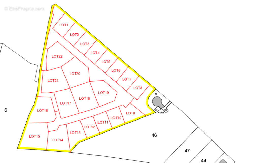 Terrain à LA CAVALERIE