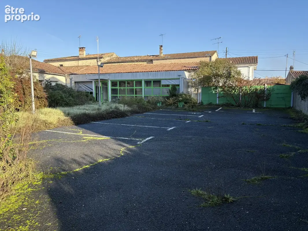 LANGON CENTRE : Local professionnel 98 m2 avec parkings - photo 2