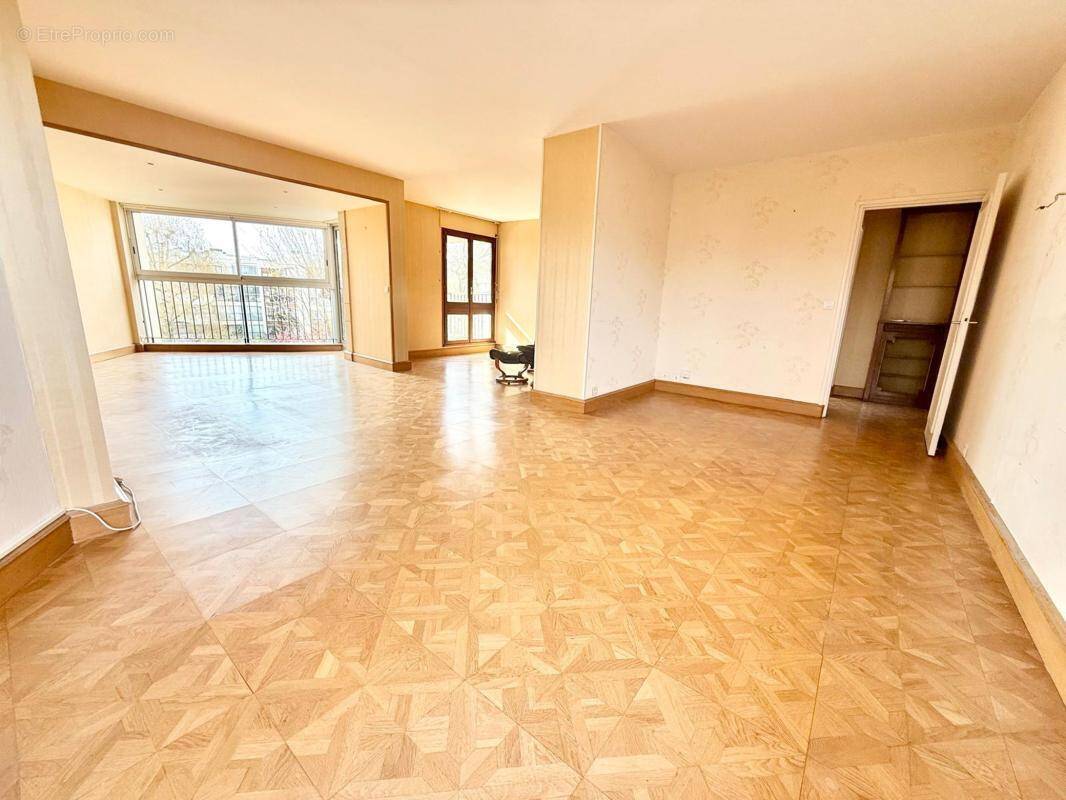 Appartement à LE CHESNAY