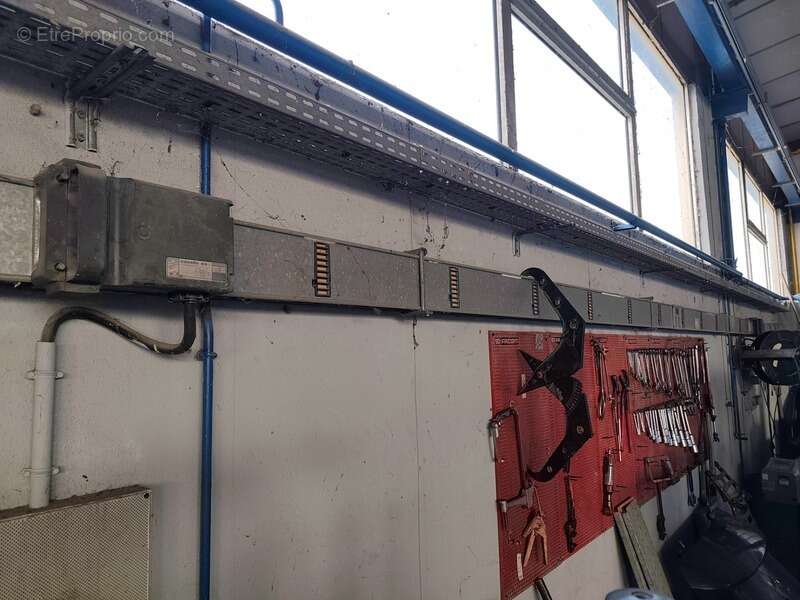 Commerce à GOND-PONTOUVRE