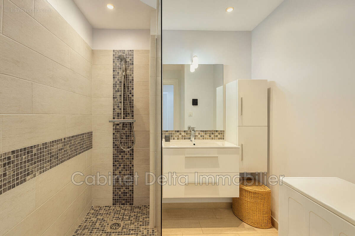 Appartement à SANARY-SUR-MER