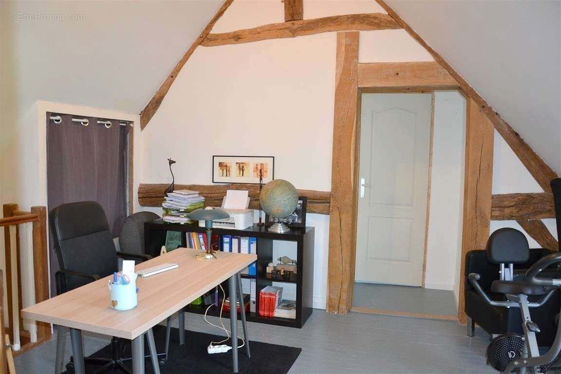 Maison à COURMENIL
