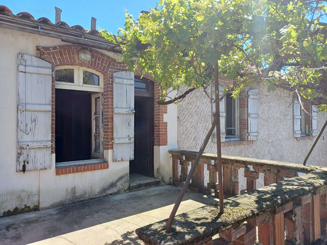 Maison à VILLEFRANCHE-DE-ROUERGUE