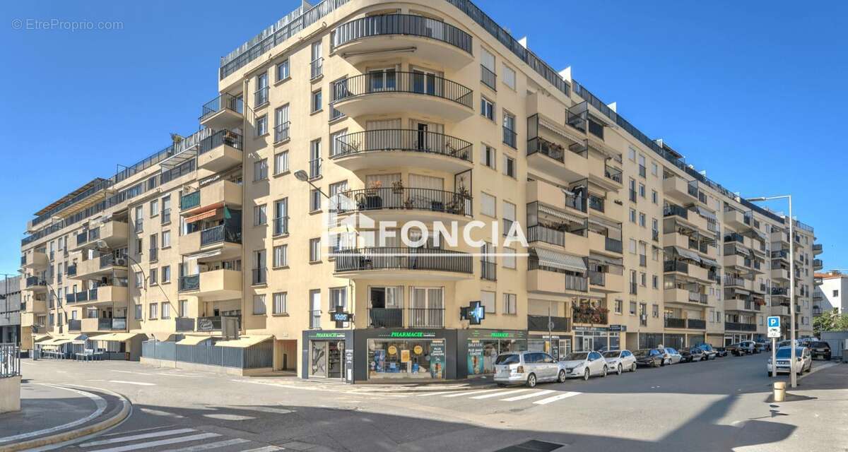 À vendre - 4 pièces en étage élevé avec balcon, garage et cave - Nice Ouest - photo 11