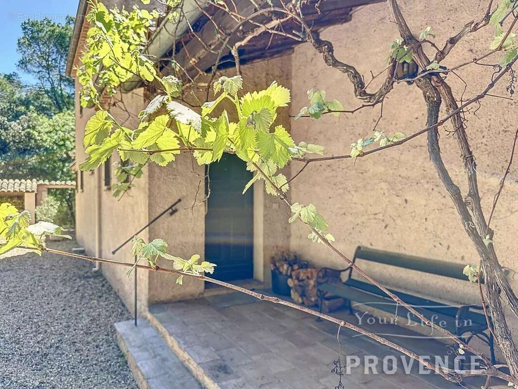 Maison à SAINT-ANTONIN-DU-VAR