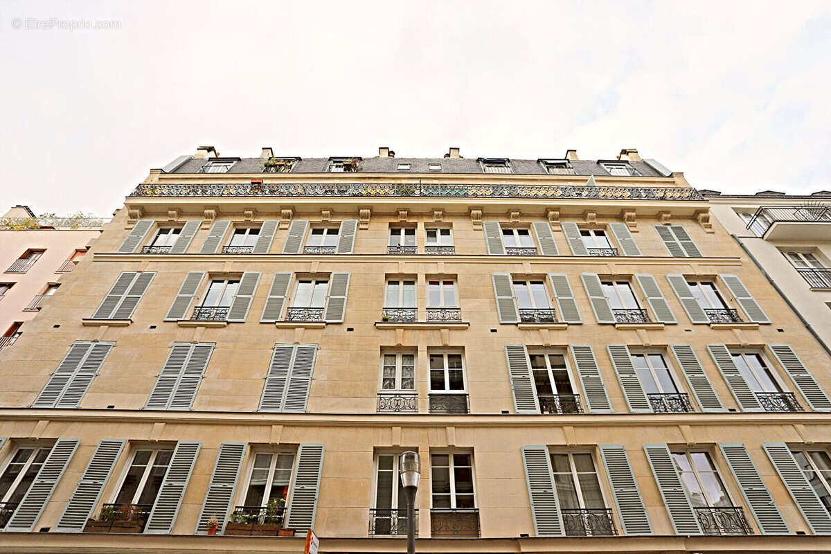Appartement à PARIS-18E