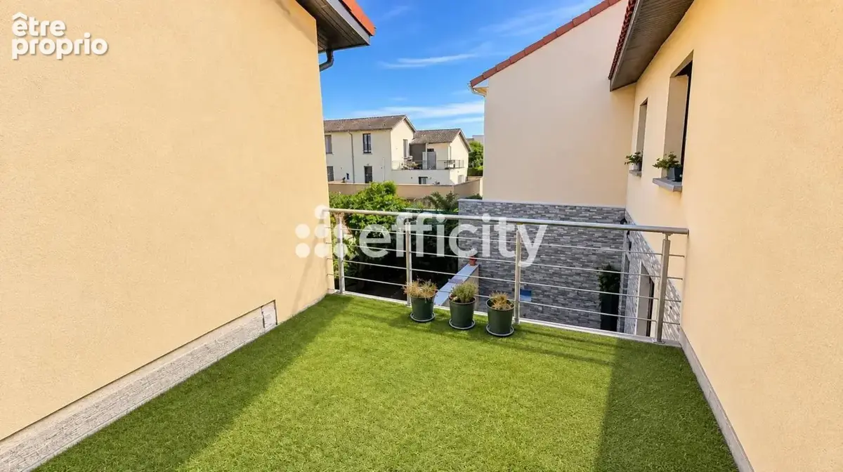 Maison 10 pièces 262 m² à vendre à Villeurbanne (69100) - photo 12