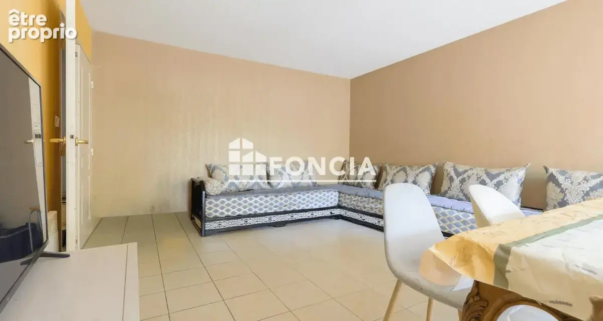 Avignon – Spacieux T4 de plain-pied avec terrasse de 30 m² et 2 garages – Investisseur - photo 4