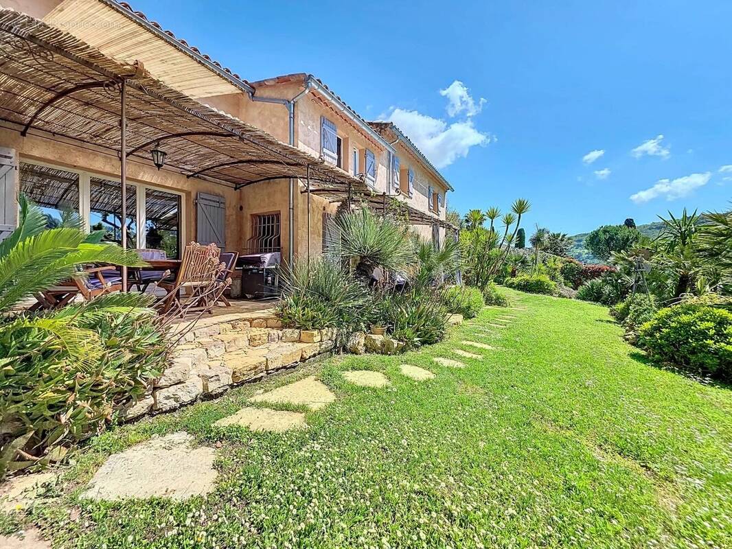 Maison à LE BAR-SUR-LOUP