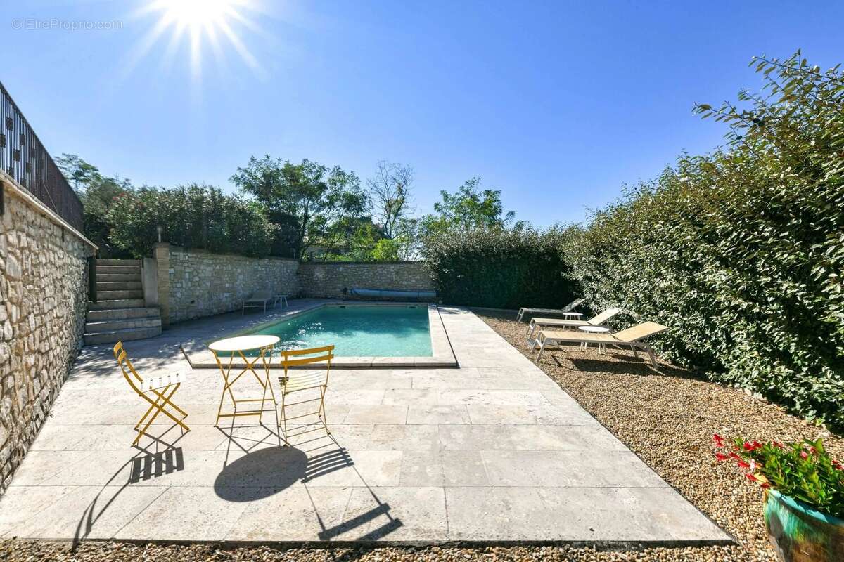 Maison à UZES