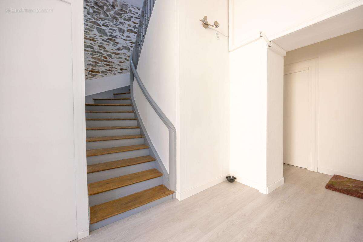 Appartement T1 proche Gare - photo 2