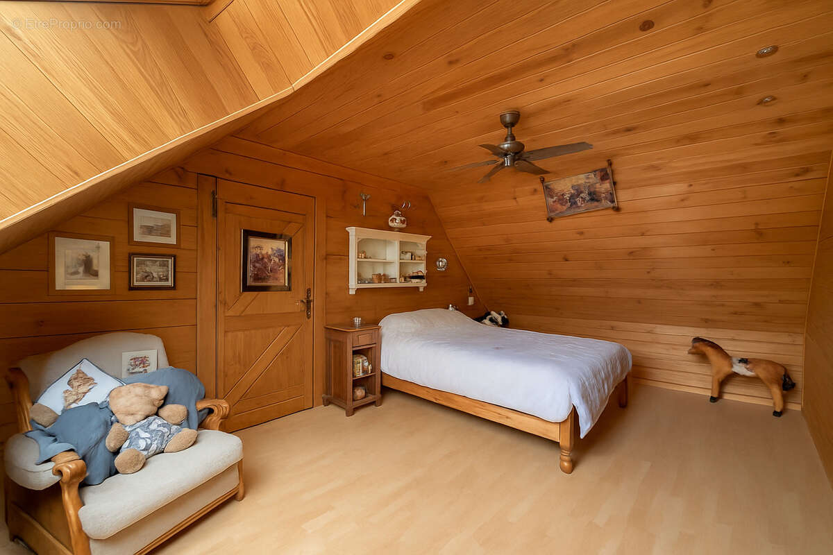 Maison à SAINT-JULIEN-DU-SAULT