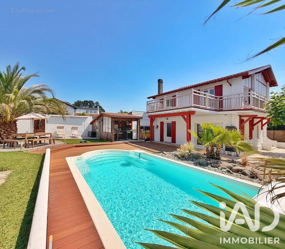 Photo 1 - Maison à ANGLET