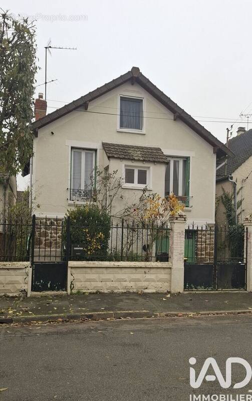 Photo 1 - Maison à VIRY-CHATILLON