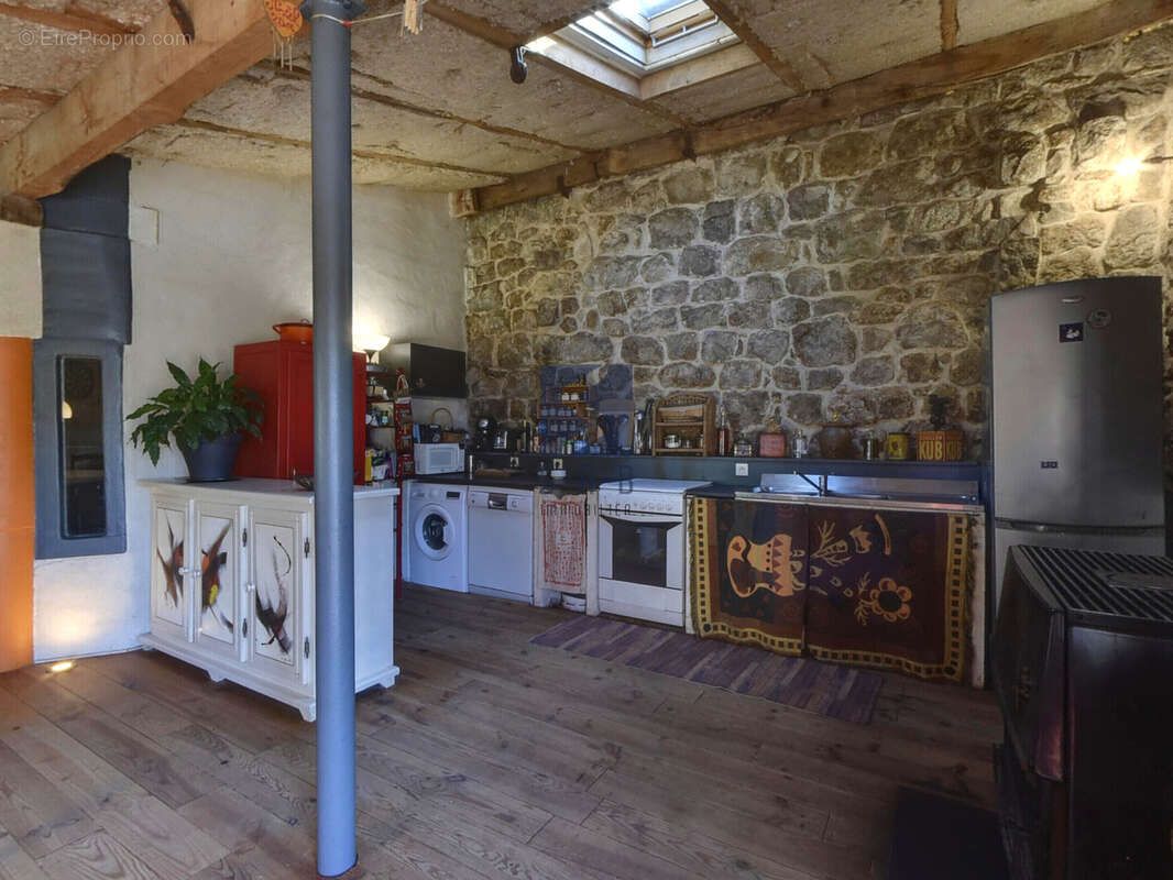 Maison à BEAUVENE