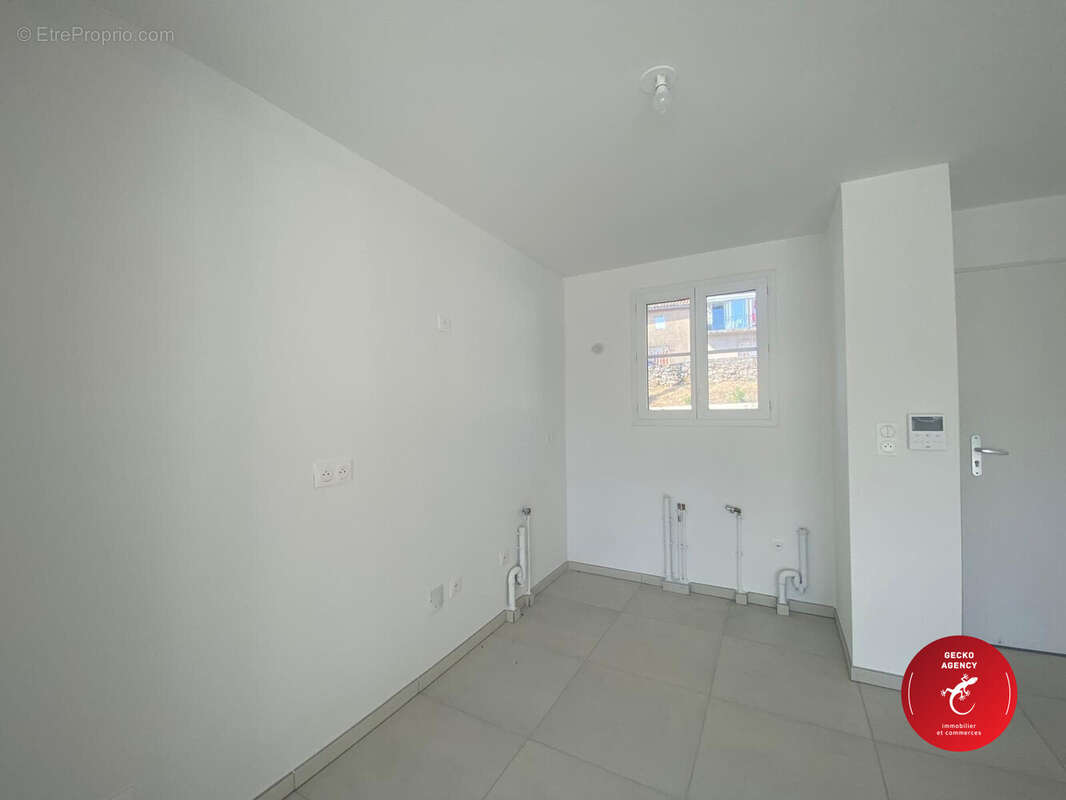 Maison 89 m² à La Garde-Freinet  - photo 5
