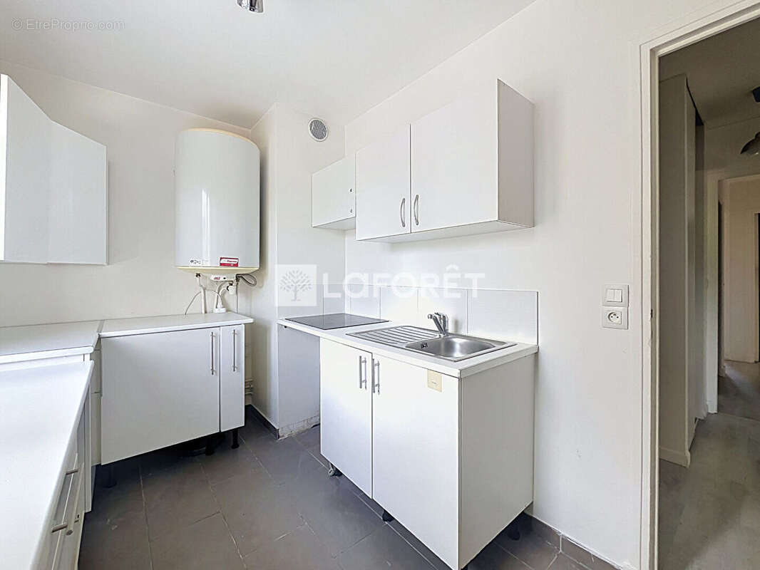 Appartement Saint-Michel-sur-Orge 3 pièce(s) 70 m2 - photo 3