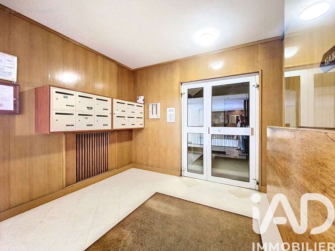 Photo 9 - Appartement à VERSAILLES