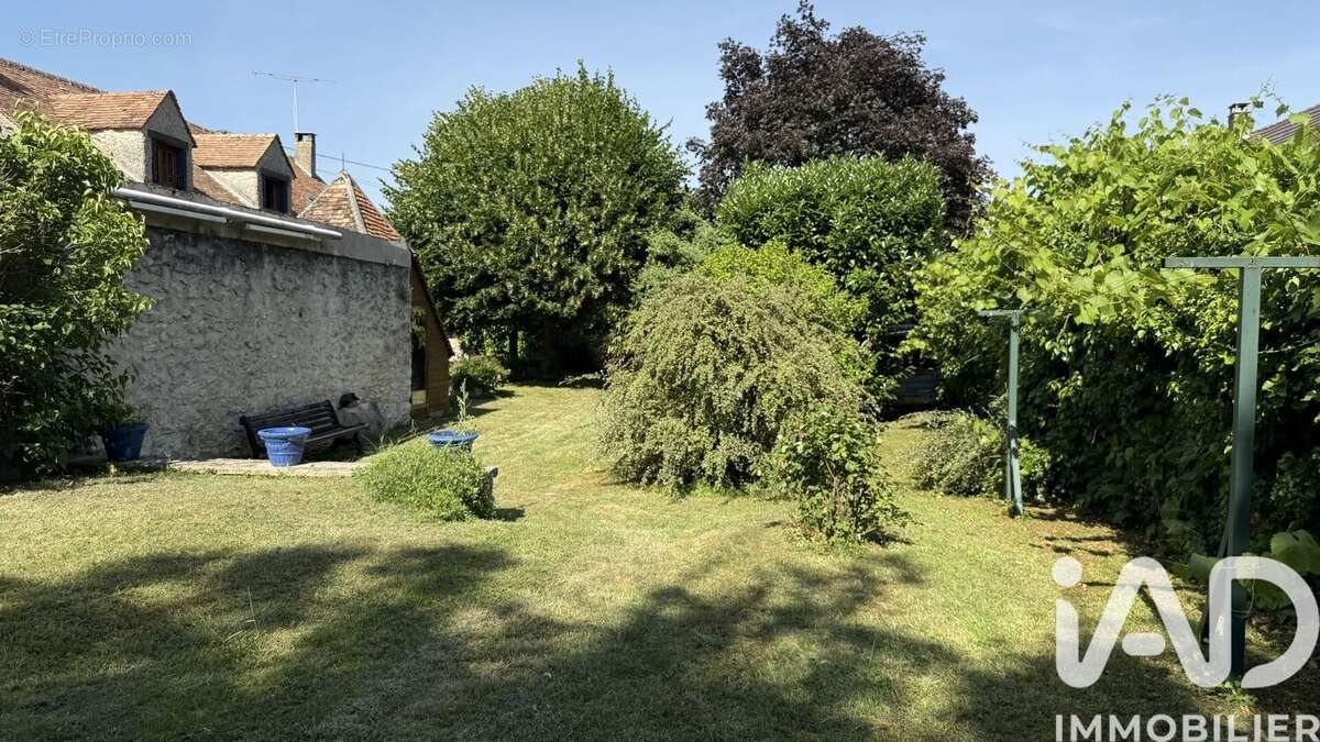 Maison 135 m² à Salins  - photo 6
