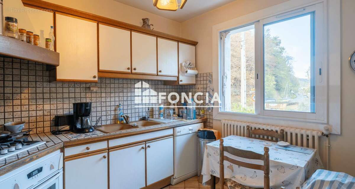 Maison à CHAMPCEVINEL