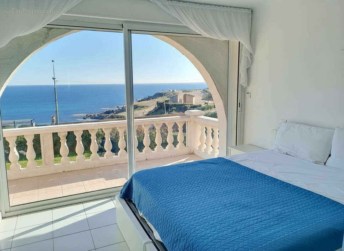 Maison à LES ISSAMBRES