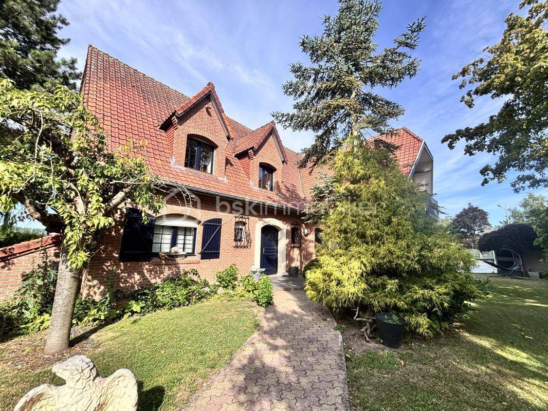 Maison à AUBRY-DU-HAINAUT