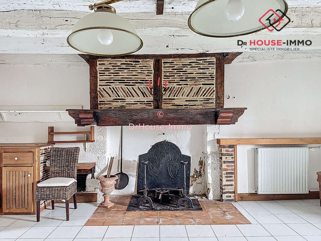 Maison à SAINT-SAUD-LACOUSSIERE