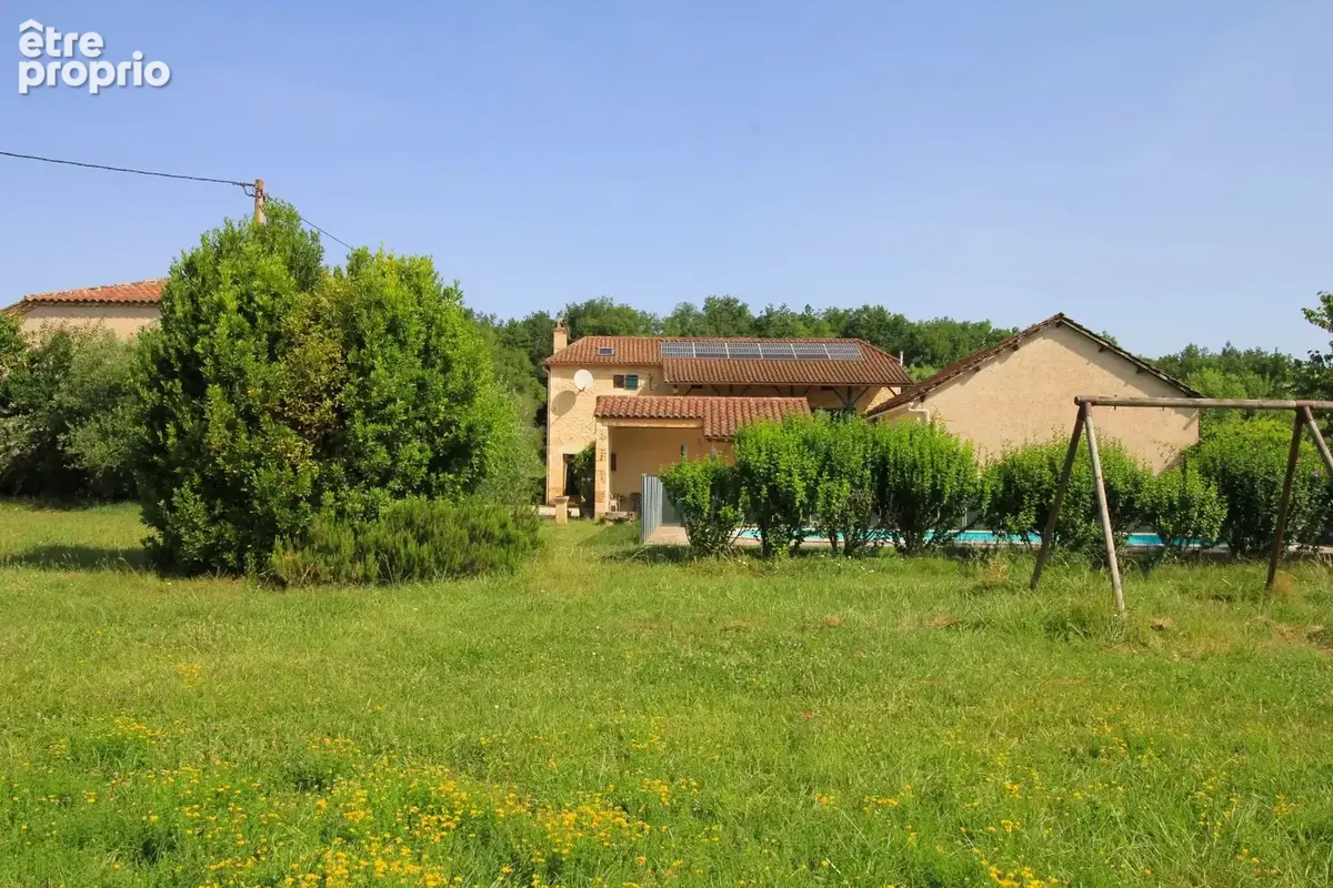 Charmant ensemble en pierre avec piscine en bordure du Lot - photo 14