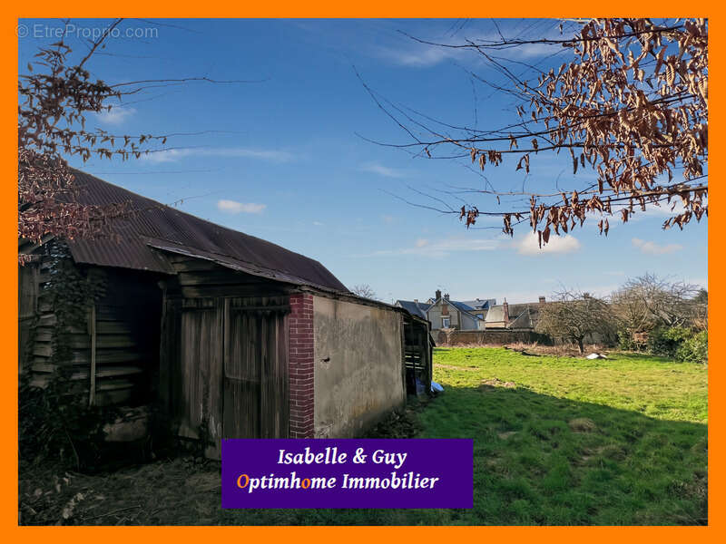 Terrain à VERNEUIL-SUR-AVRE