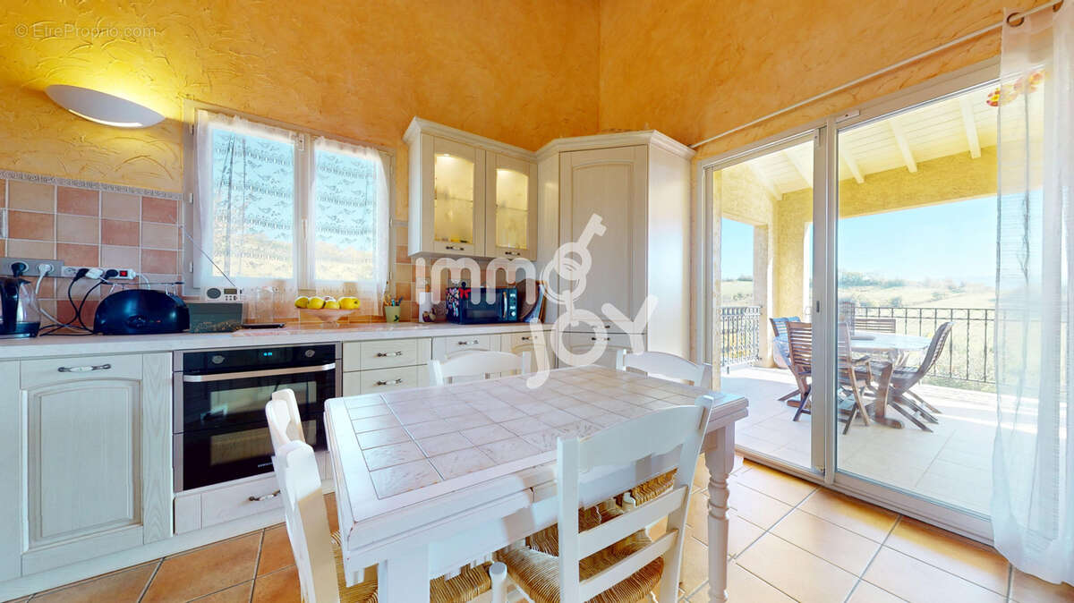 Maison à CARLA-BAYLE