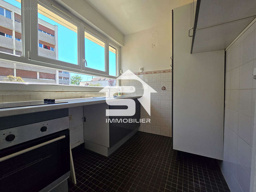 Appartement à FONTENAY-SOUS-BOIS