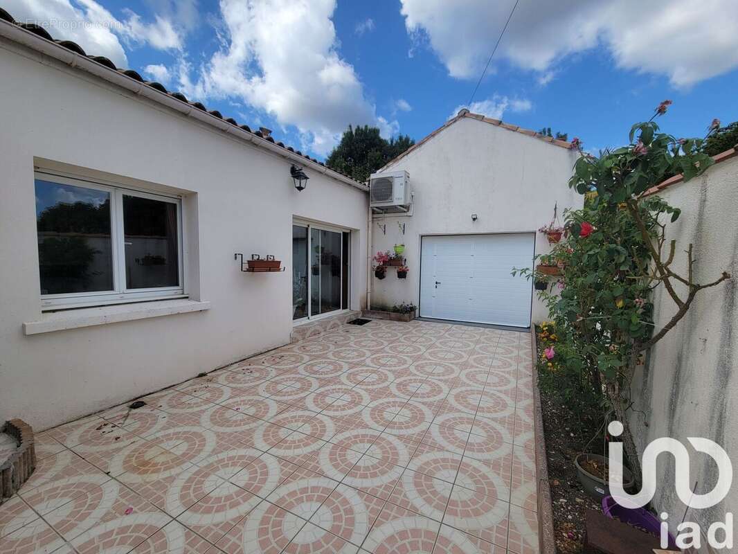 Photo 3 - Maison à SAINTES