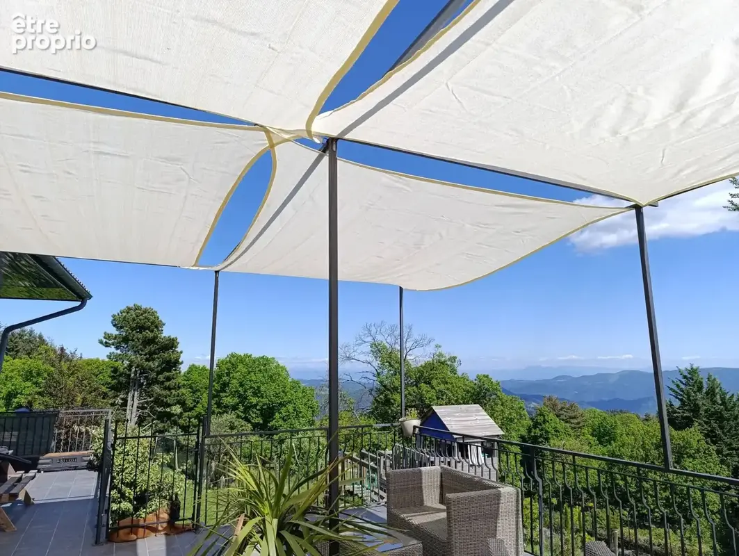Ardèche - Magnifique Maison d'architecte de 184 m² habitable - Bel espace extérieur - Vue panoramique sur les montagnes ardèchoi - photo 28