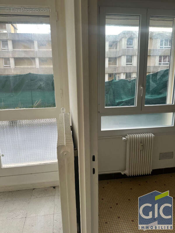 Appartement à HEROUVILLE-SAINT-CLAIR