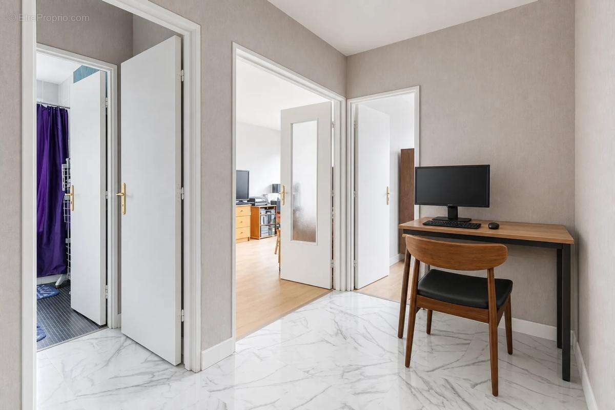 Appartement 2 pièces de 50 m² à Fontenay-aux-Roses - photo 7