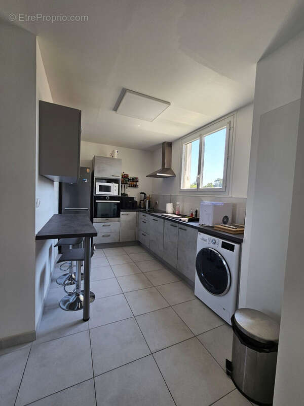 Appartement F3 bis lumineux avec terrasse, garage et cave - Quartier Malus à Bourges - photo 4