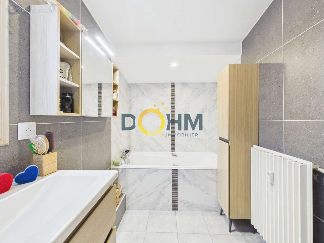 Appartement à ANDREZIEUX-BOUTHEON