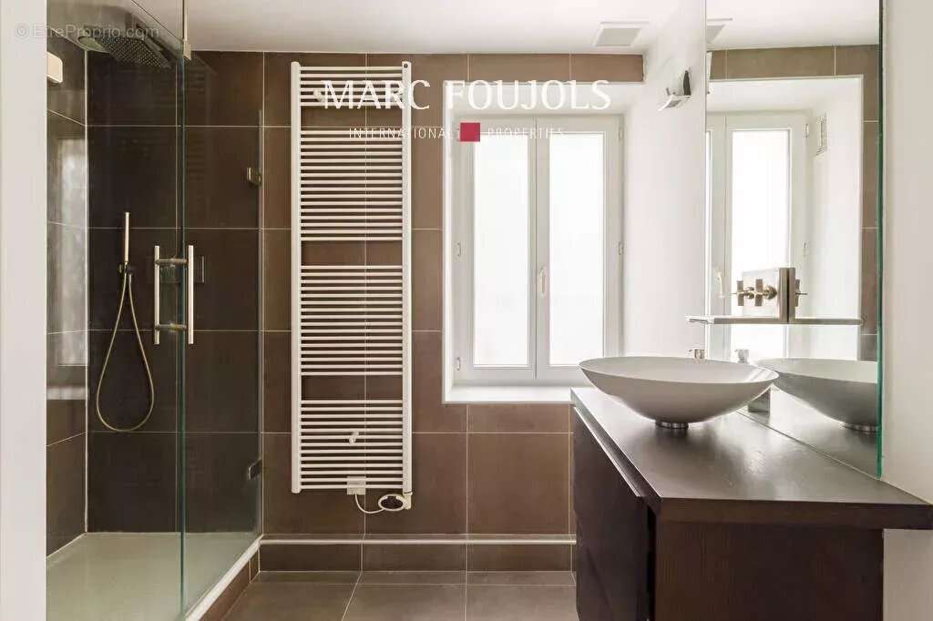 Appartement à PARIS-6E